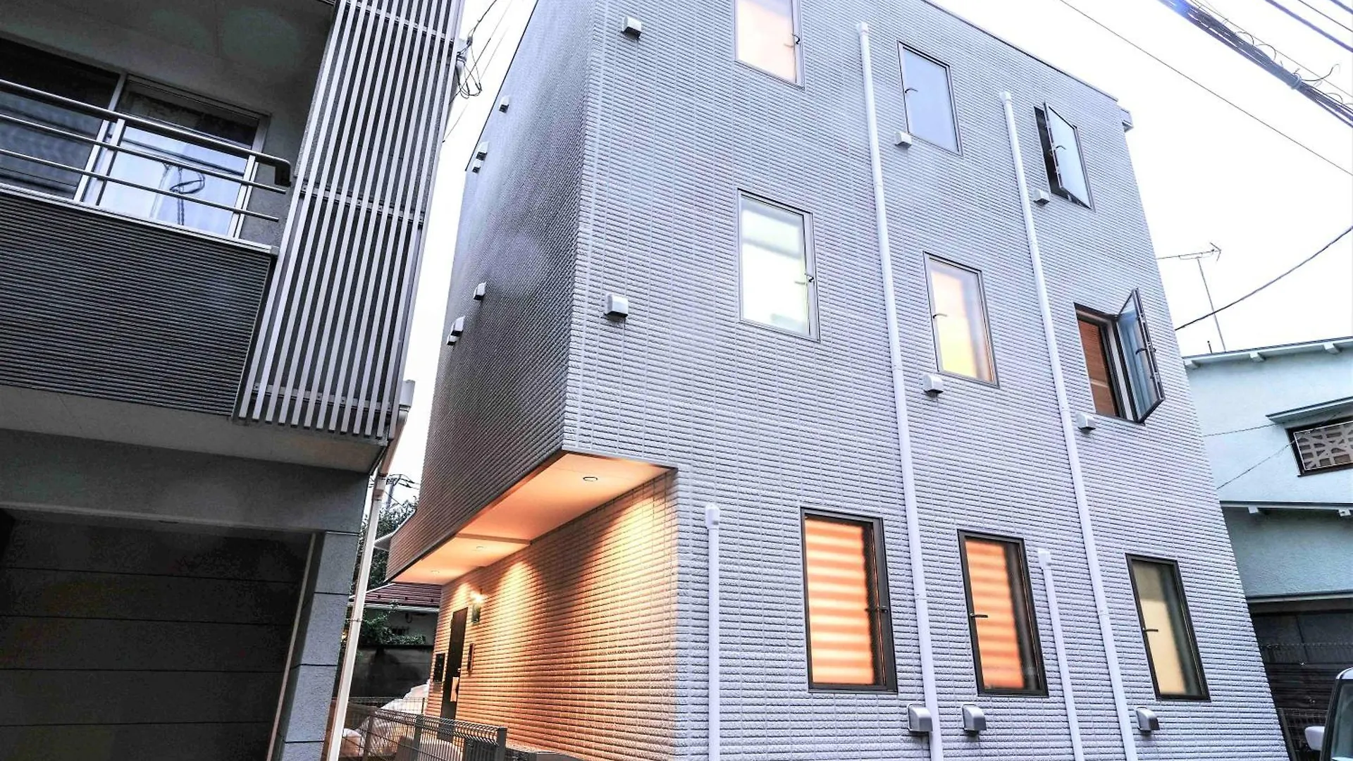 B23池袋最中心 交通便利车站3分 Ikebukuro Center 3 Mins To St Max 4P 直达新宿 涉谷 表参道 池袋 上野 代代木 银座 原宿 Tokyo 0*,  Japan